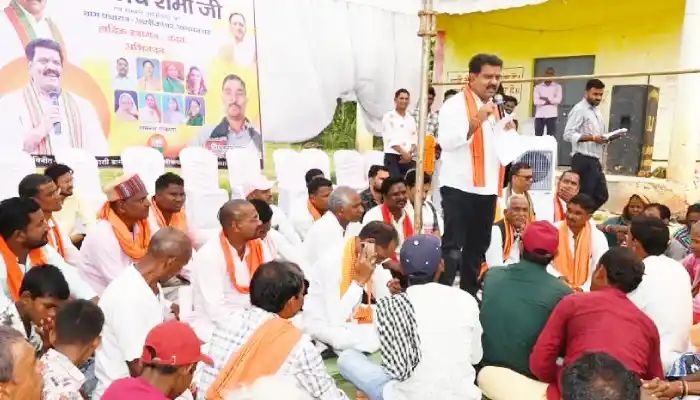 उप मुख्यमंत्री विजय शर्मा ने कबीरधाम के वनांचल ग्रामों में लगाई चौपाल
