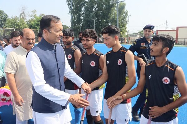 युवा खिलाड़ी नवनीत कौर के प्रदर्शन से युवा खिलाड़ी लें प्रेरणा: नवीन जिन्दल