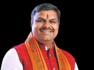 ’शिक्षा मंत्री की पहल पर विद्यार्थियों को बड़ी राहत, अब शैक्षणिक दस्तावेजों के लिए नहीं लगाने पड़ेंगे चक्कर’, ’लोक सेवा गारंटी के दायरे में आई माध्यमिक शिक्षा मंडल की महत्वपूर्ण सेवाएं’