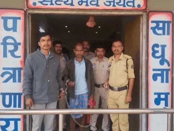 CG: मोहपाल सरपंच हत्याकांड, शिक्षक समेत 2 और गिरफ्तार, महिला से अफेयर था, परिवार वालों ने ही रॉड-डंडे से पीट-पीटकर मारा, अब तक 9 आरोपी अरेस्ट