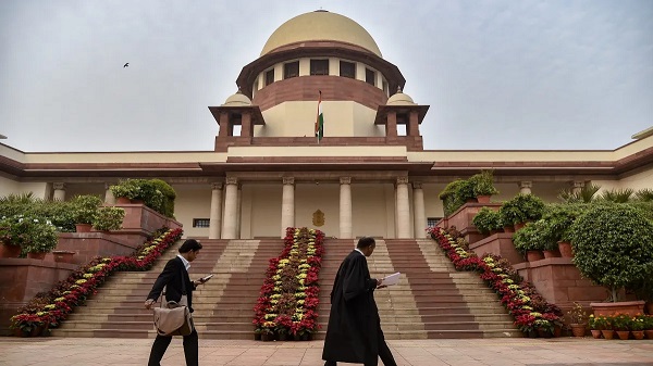 दिल्ली में महिलाओं के खिलाफ क्राइम पर सुप्रीम कोर्ट सख्त, पुलिस को गश्त बढ़ाने और संवेदनशील जगहों पर निगरानी के आदेश