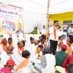 उप मुख्यमंत्री विजय शर्मा ने कबीरधाम के वनांचल ग्रामों में लगाई चौपाल, अंधरीकछार, बोरिया और महली में ग्रामीणों की समस्याएं सुनीं और विकास कार्यों की घोषणाएं कीं