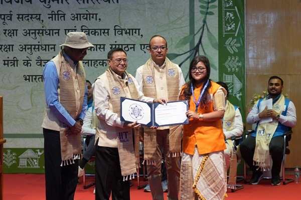 आईआईटी भिलाई के छठे दीक्षांत समारोह में 313 विद्यार्थियों को मिली उपाधियाँ, उत्कृष्ट प्रदर्शन करने वाले विद्यार्थी स्वर्ण पदक से सम्मानित