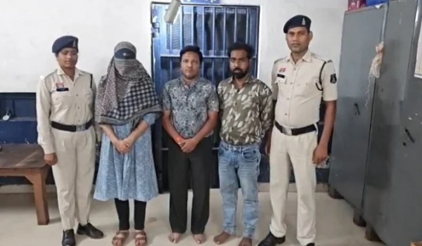 CG News: नकली सोने के जेवर गिरवी रखकर 8.25 लाख की ठगी, तीन आरोपी गिरफ्तार