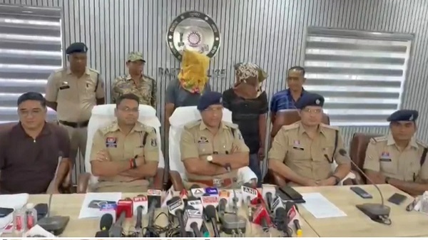 CG News: रिटायर्ड शिक्षक से 5.90 लाख की साइबर ठगी, सीनियर सिटीजन पेंशन कार्ड बनाने के नाम पर लगाया चूना, 2 आरोपी अरेस्ट